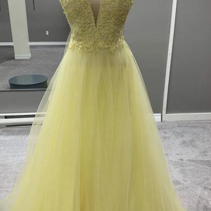 Yellow V Neck Tulle Lace Long Prom Dress