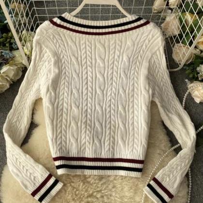 Style V Neckline Loose Sweater Long Sleeve Sweater..