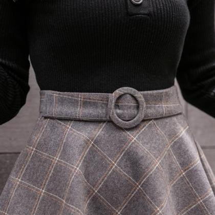 Fashionable Woolen Plaid Short Skirt