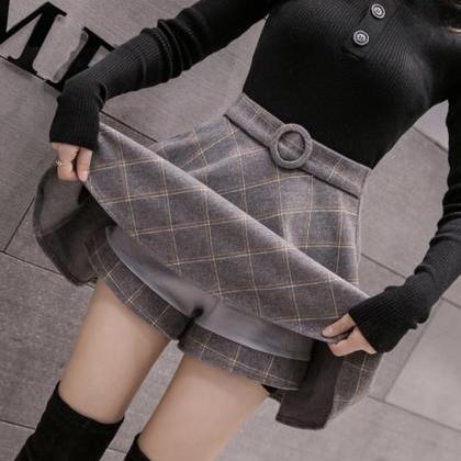 Fashionable Woolen Plaid Short Skirt
