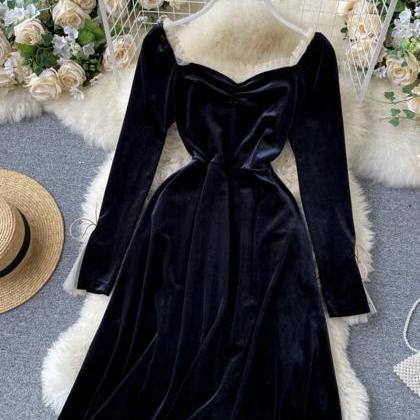 Black Velvet Long Sleeve Dress