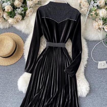 Elegant Velvet Long Sleeve Dress