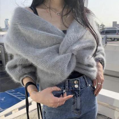 Uniquely Designed Long-sleeved Sweater