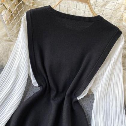 White and black knitted dress
