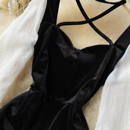 Black velvet and white dress long s..
