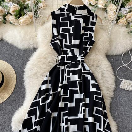 Stylish A Line Black Geometric Dress