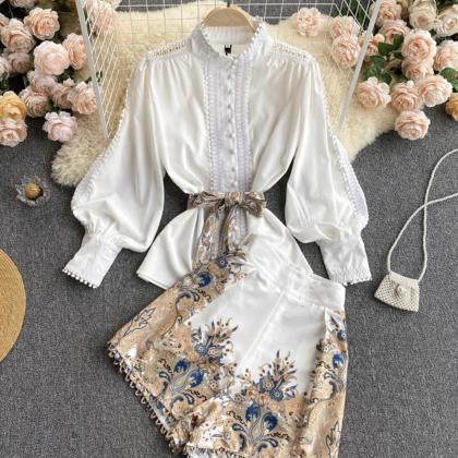 Stylish White Floral Two Pieces Sets