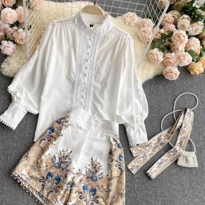 Stylish White Floral Two Pieces Sets
