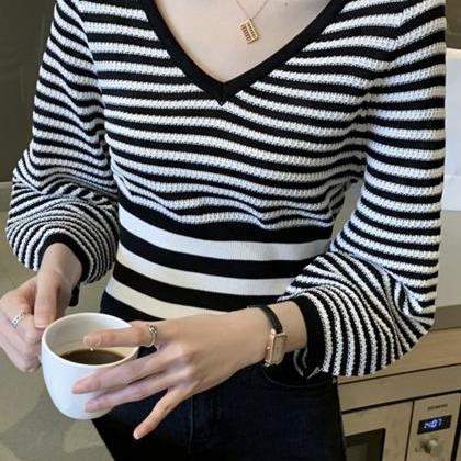 Cute V-neck Striped Knit Top