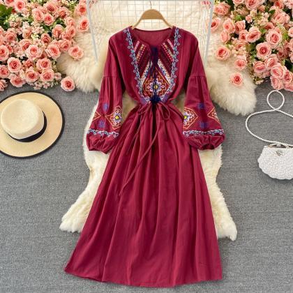 Cute Embroidered Long Sleeve Dress Fashion Dress
