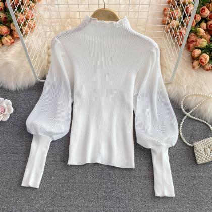 Fashionable long-sleeved knitted st..