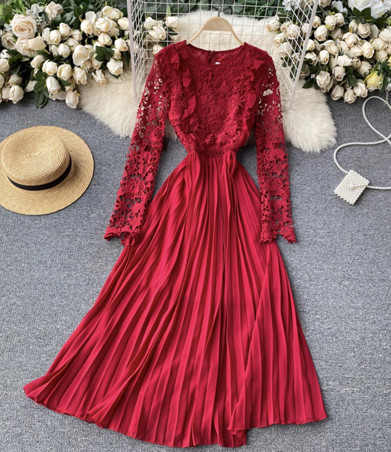 Stylish long sleeve lace dress