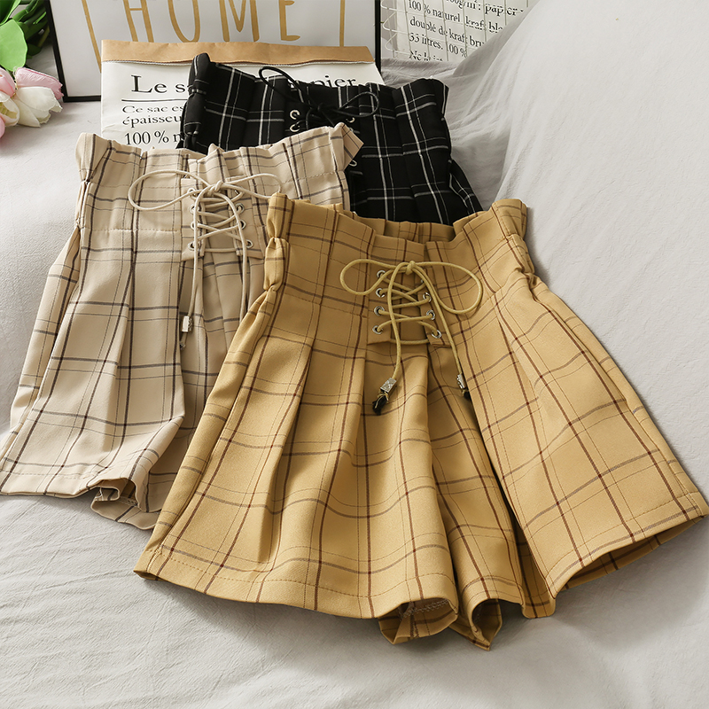 Cute Checked Lace-up Shorts