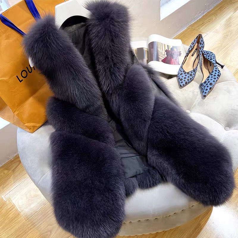 Lovely blue vest with imitation fox fur