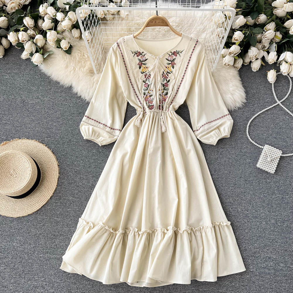 Simple A Line Embroidery Long Sleeve Dress on Luulla