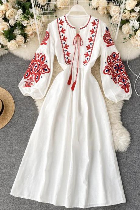 Loose embroidered dress long sleeve dress