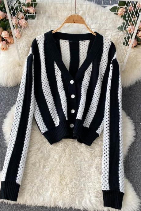 Simple striped long-sleeved short cardigan sweater