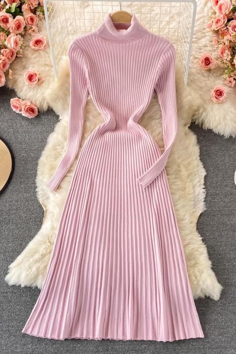 Simple long-sleeved turtleneck sweater knit dress
