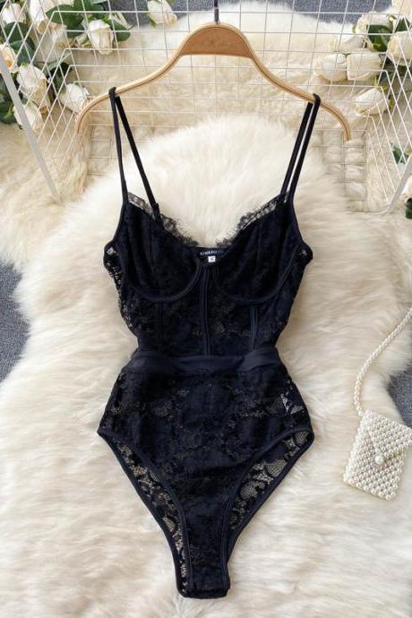 Sexy lace camisole women wear fashionable holiday style all-match 