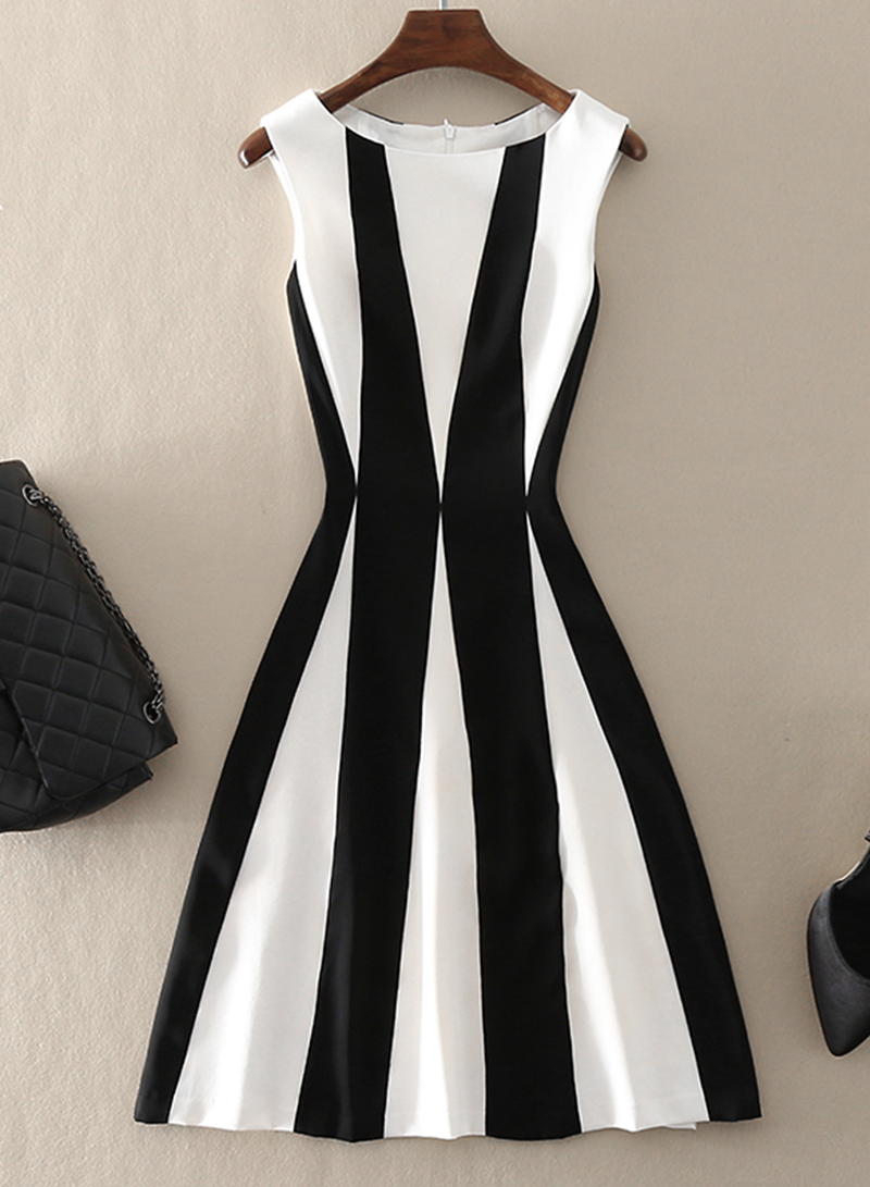 Stylish A Line Black White Striped Slim Dress on Luulla