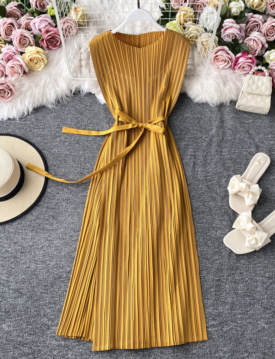 long graduation dresses A-line Sleeveless Open Back Formal with Slit Size:Large 16.5” Neck / 36-37” Sleeve Web Collection: High Neck Whine Wine